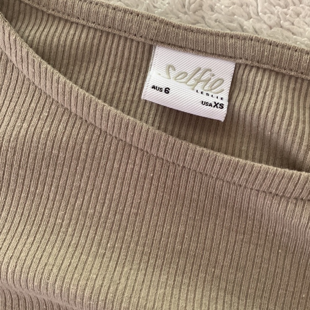 Selfie Leslie Green Long Sleeve Dress - Picture 5 of 12